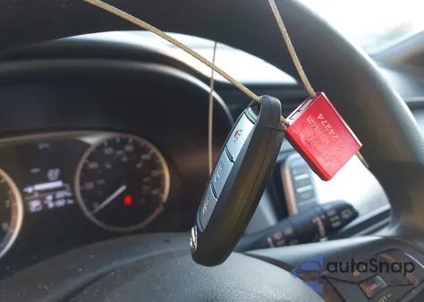 2018 Nissan Kicks S z USA, uszkodzony, nr VIN 3N1CP5CUXJL533646